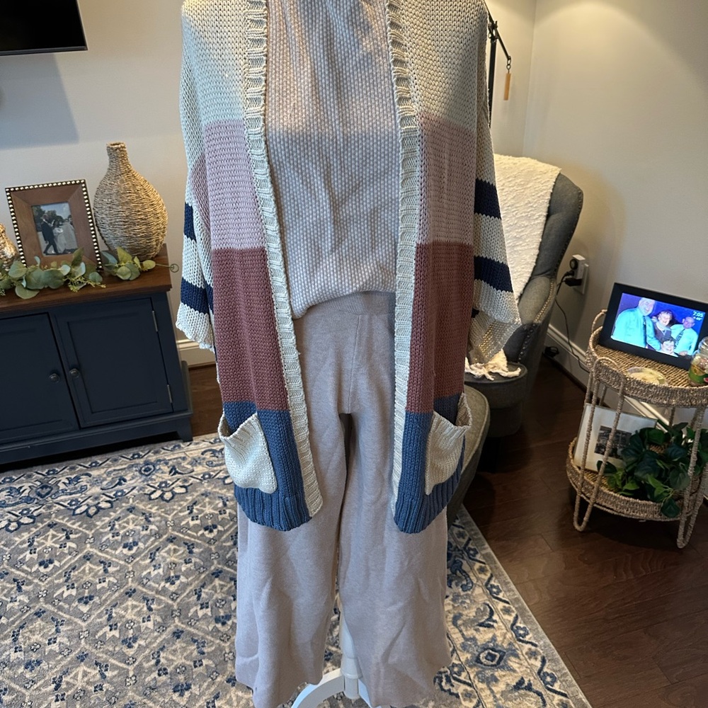 Striped Color Block Knit Sweater - Picture 2 of 2